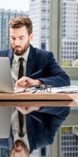 loan-officer-6